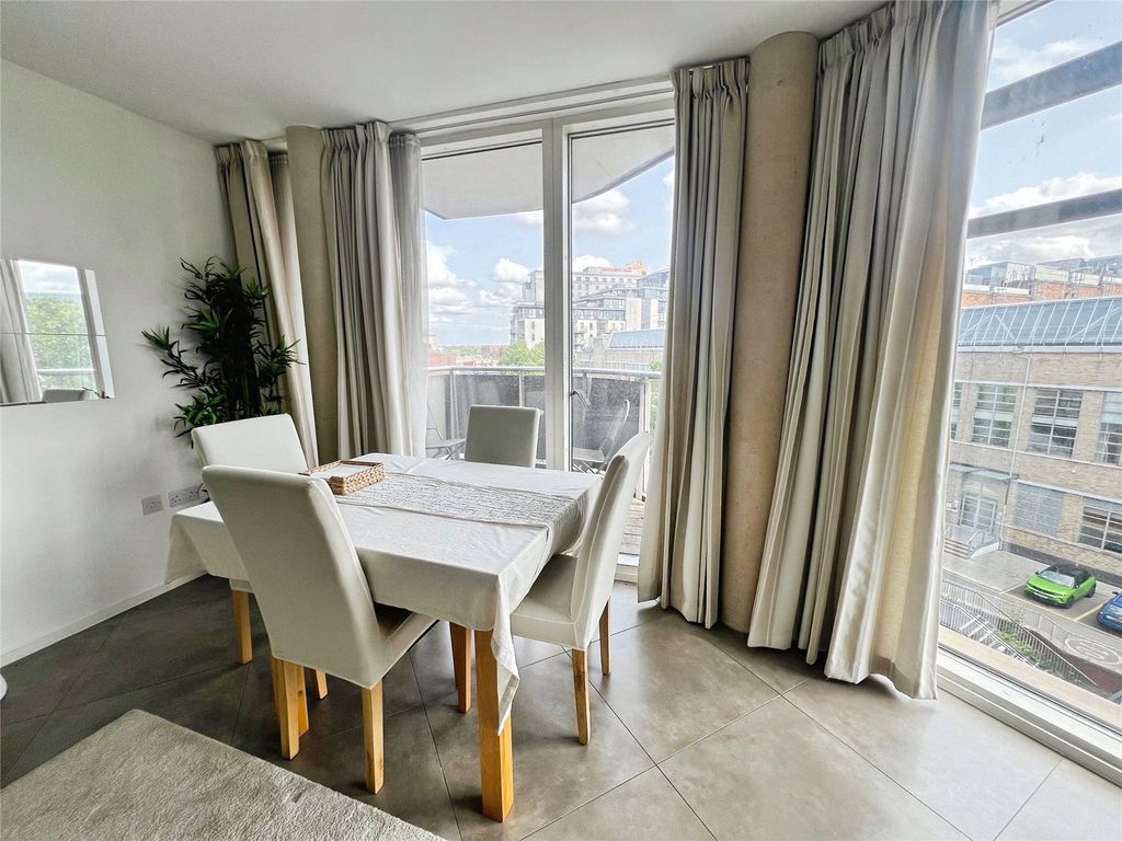 Property photo 3 of 14 Dining