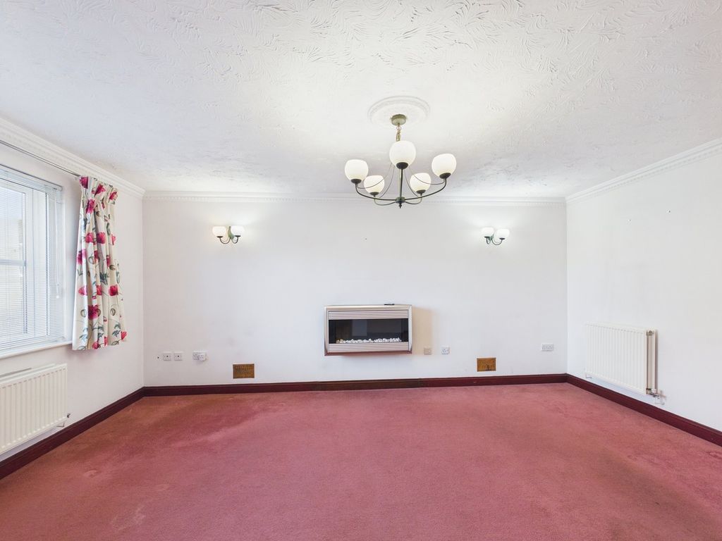 Property photo 2 of 24