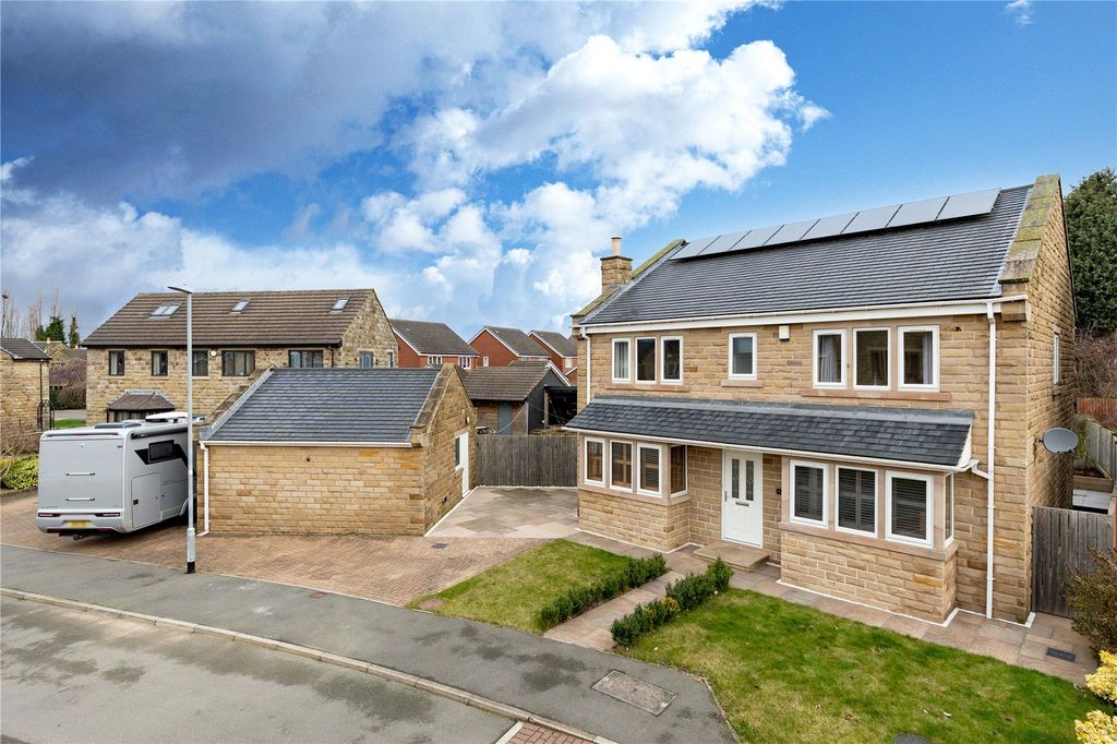 Property photo 1 of 28 Picture No. 32