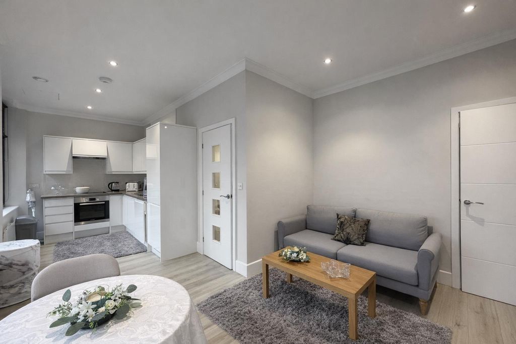 Property photo 1 of 6 1.Png