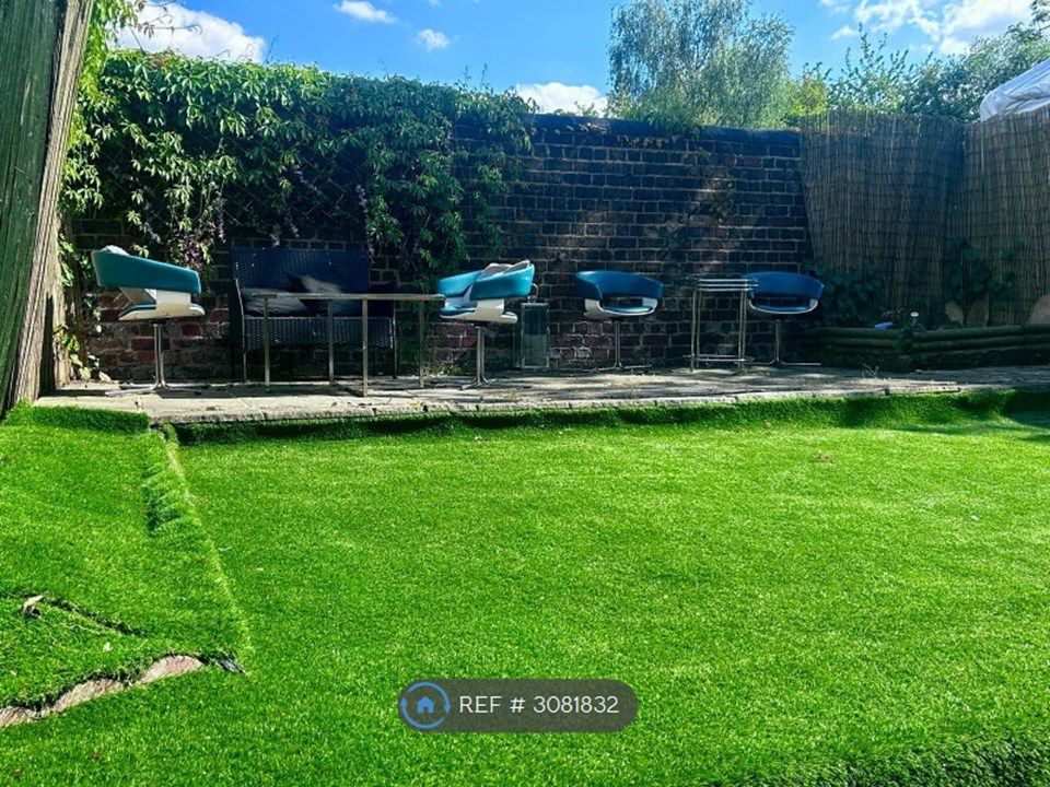 Property photo 2 of 22