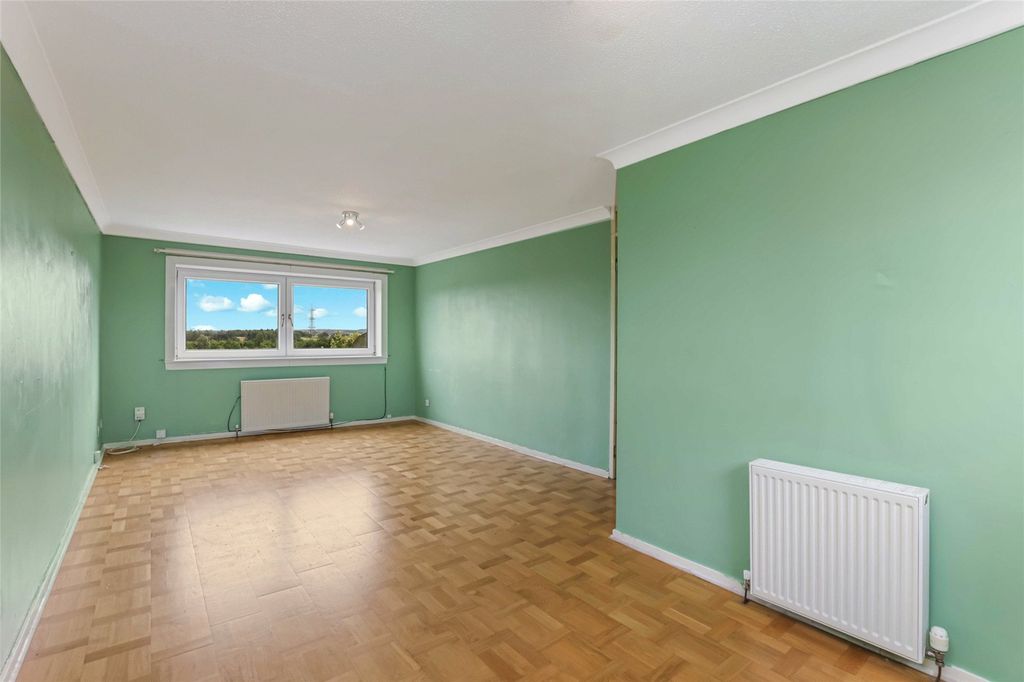 Property photo 2 of 19 Picture No. 13