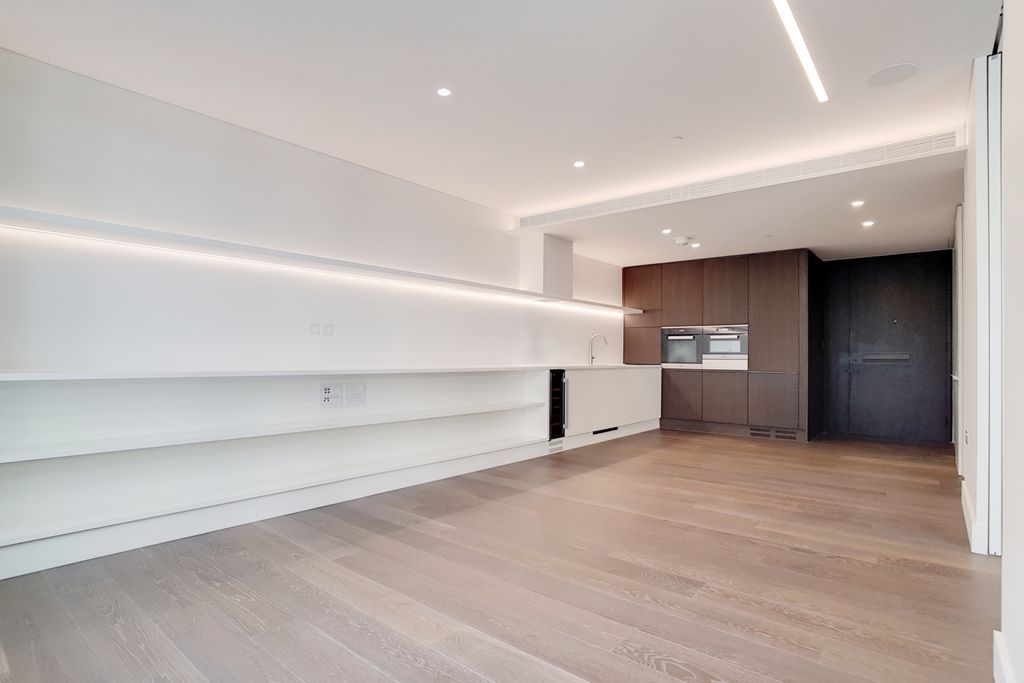 Property photo 3 of 8 Photo 3