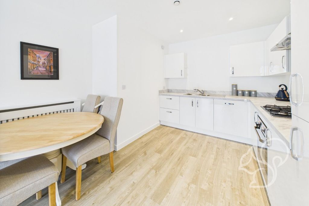 Property photo 3 of 13 Cam05287G0-Pr0097-Still003.Jpg