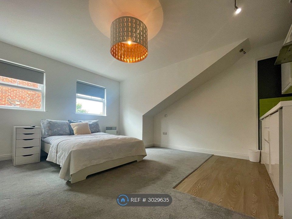 Property photo 2 of 12