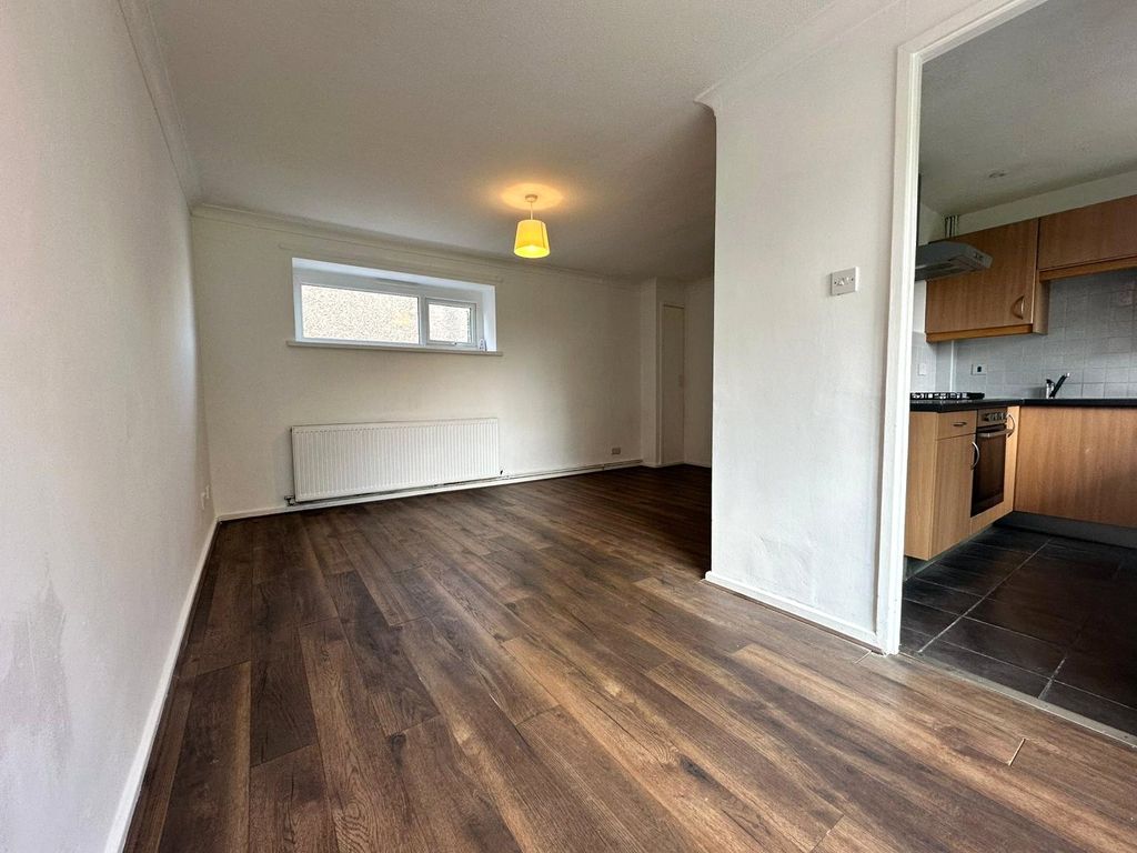 Property photo 3 of 9 Picture No. 09