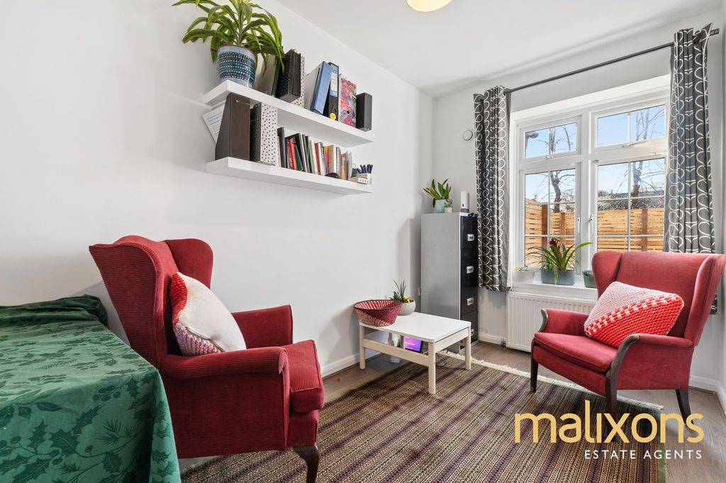 Property photo 2 of 11