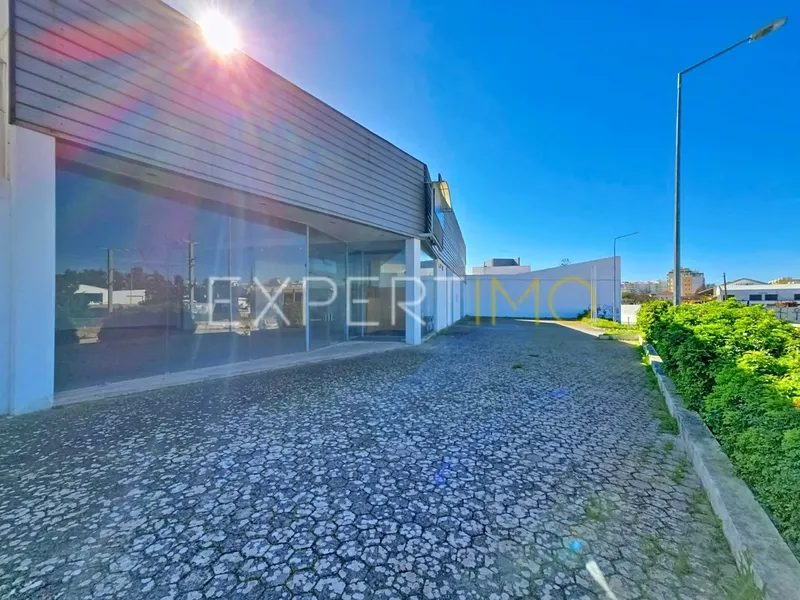 Property photo 3 of 62 Img 2