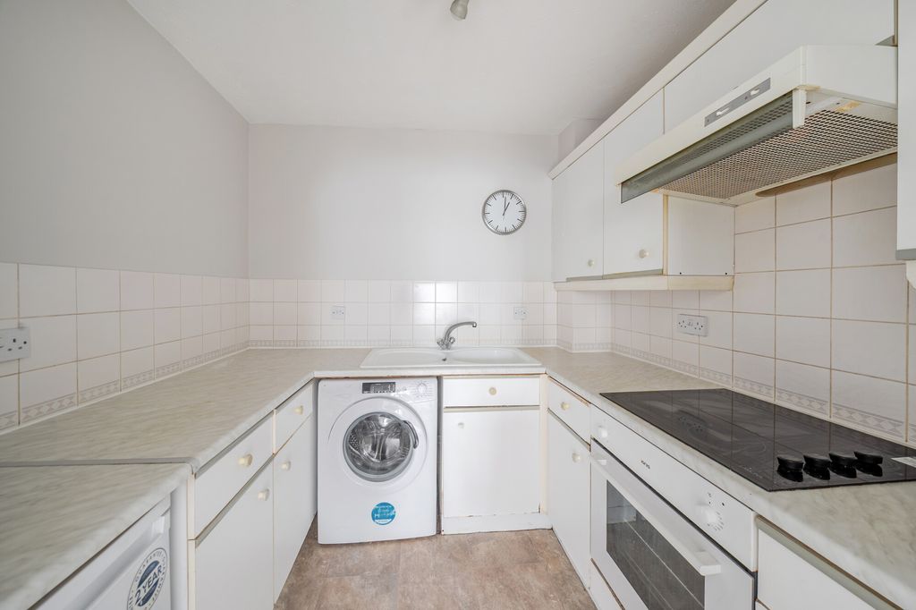 Property photo 3 of 9