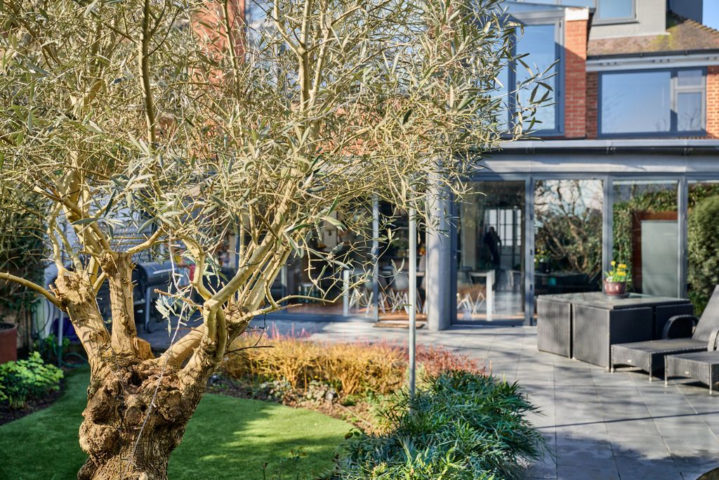 Property photo 2 of 15