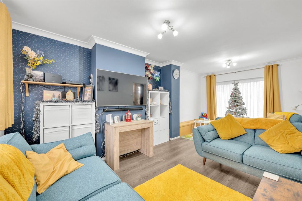 Property photo 3 of 14 Picture No. 11