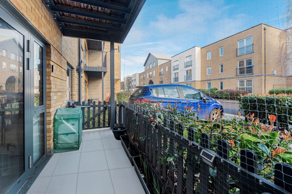 Property photo 2 of 16