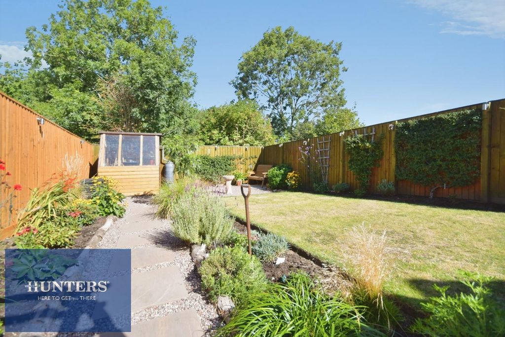 Property photo 1 of 20 Rear Garden 03.Jpg