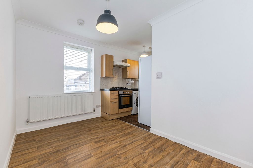 Property photo 2 of 14 Pbox-Img.Jpg