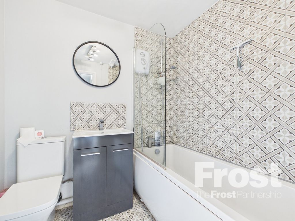 Property photo 3 of 5 Bathroom