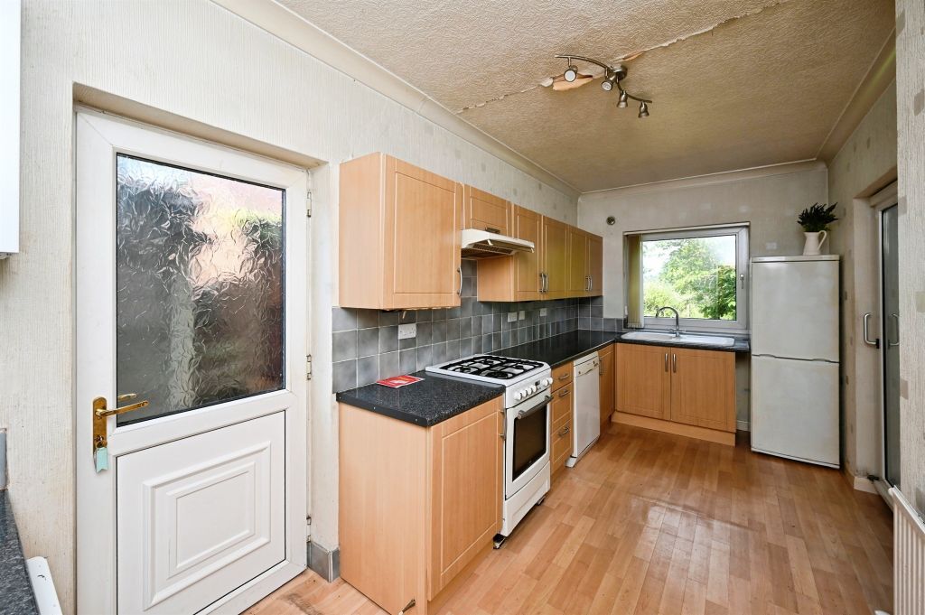 Property photo 2 of 26