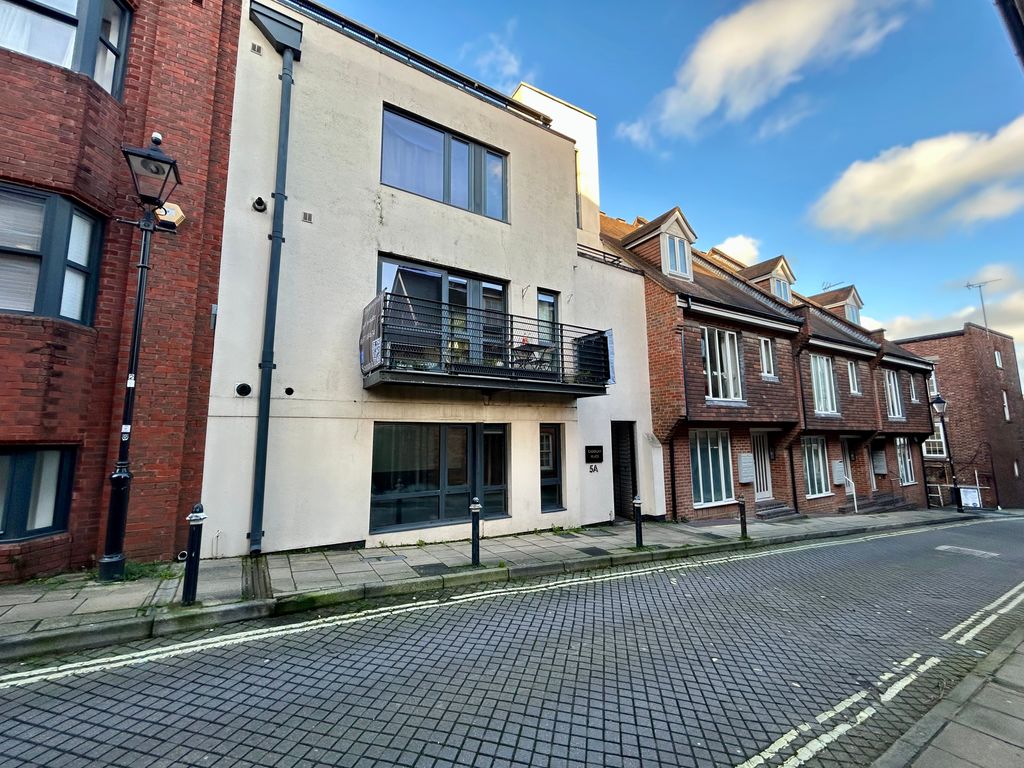 Property photo 1 of 5