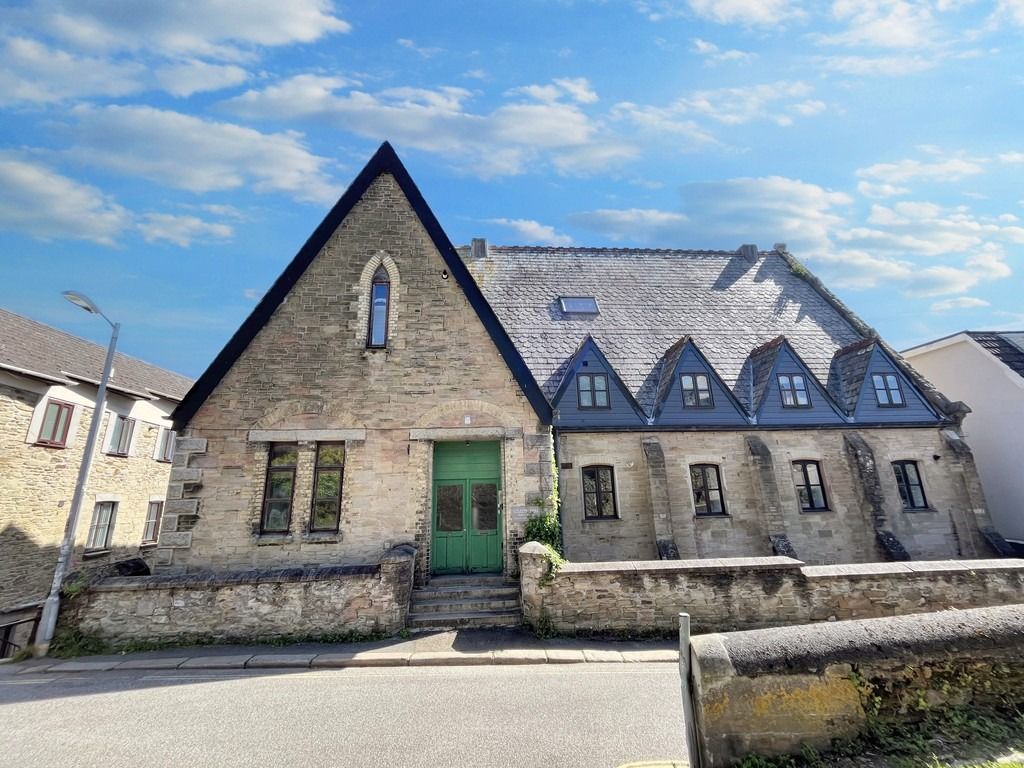 Property photo 1 of 10 5588460
