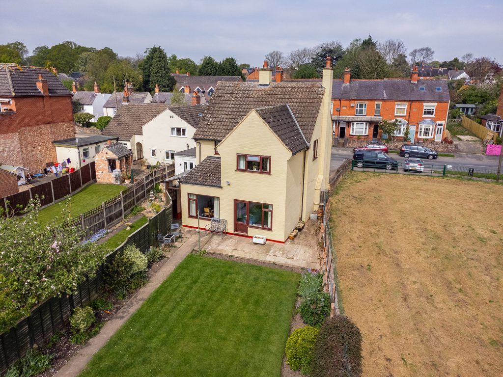 Property photo 2 of 36