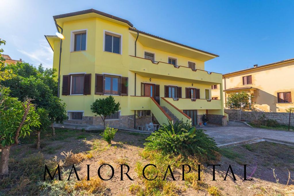 Property photo 2 of 49