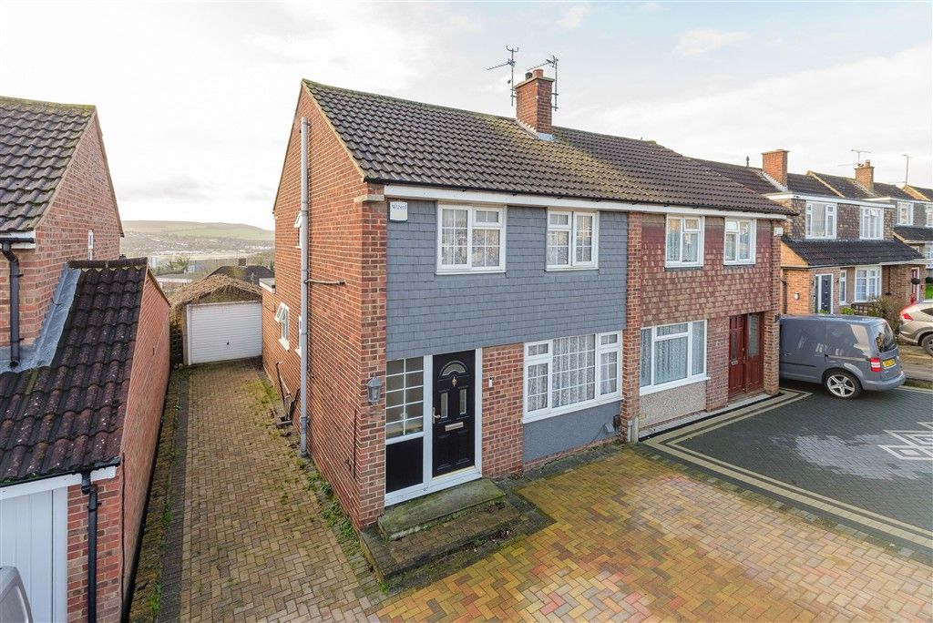 Property photo 1 of 8 External (Web)