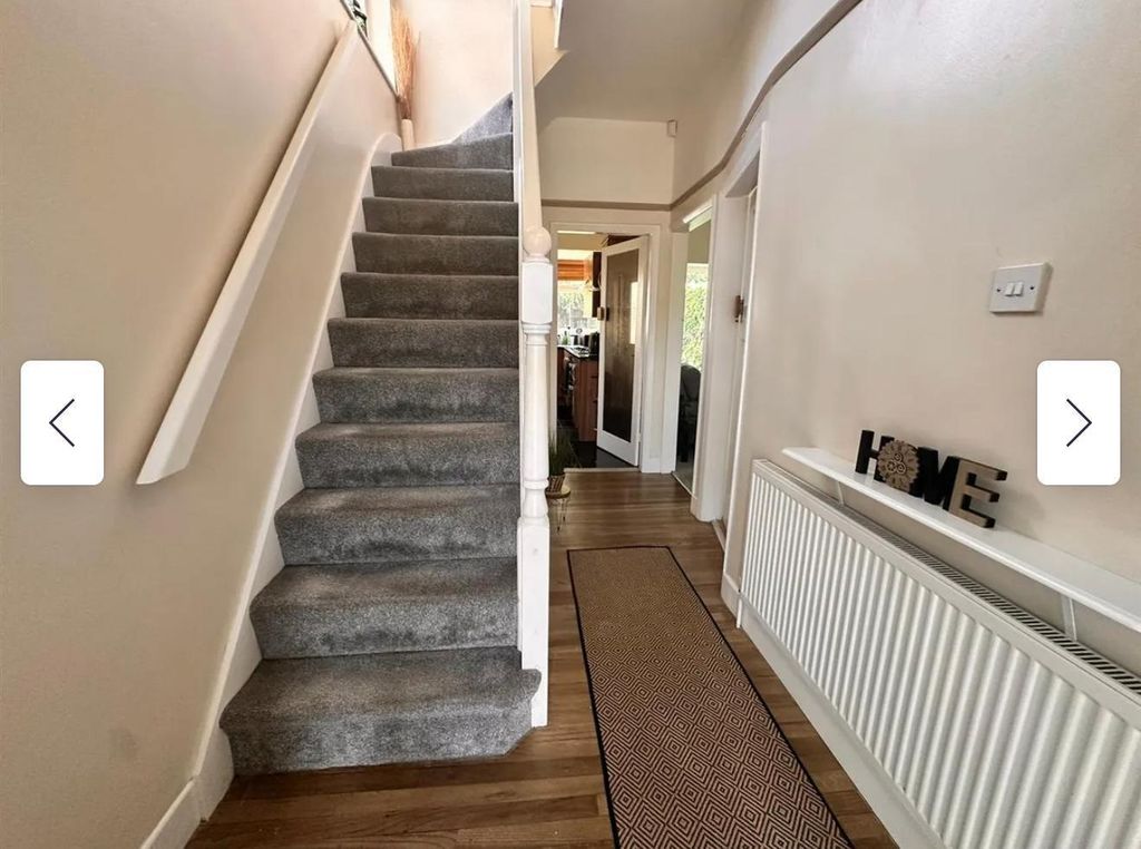 Property photo 2 of 9 8 Beverley Court (2).Jpeg