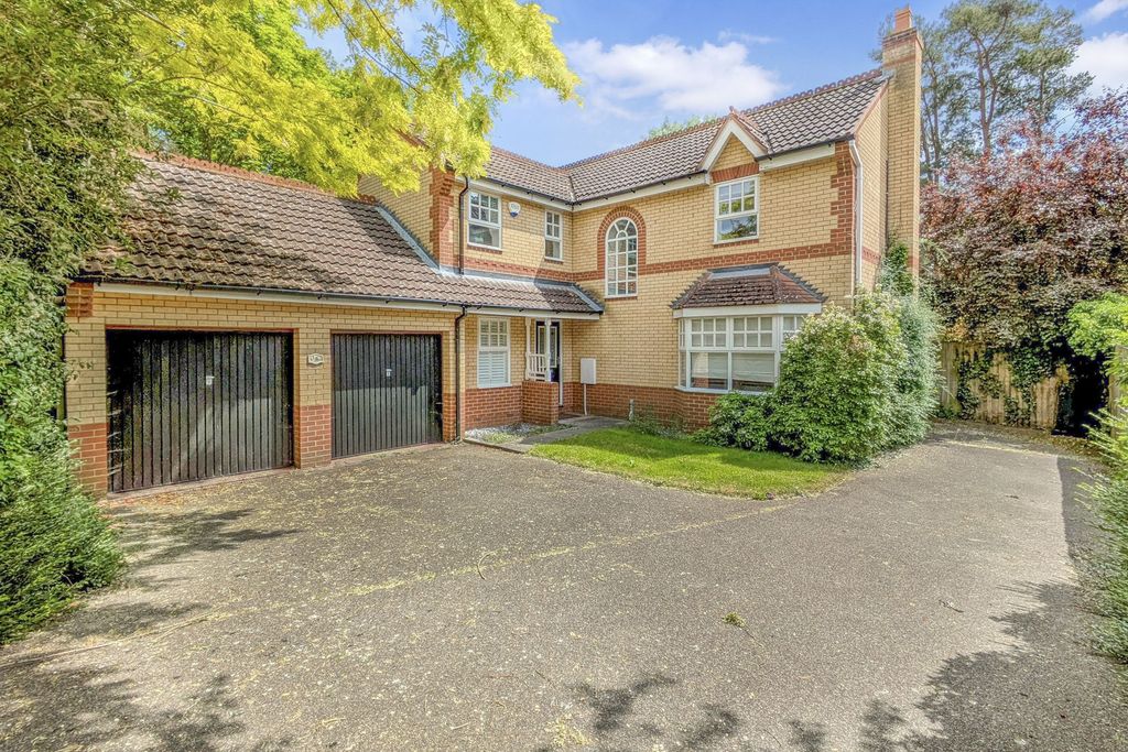 Property photo 1 of 23