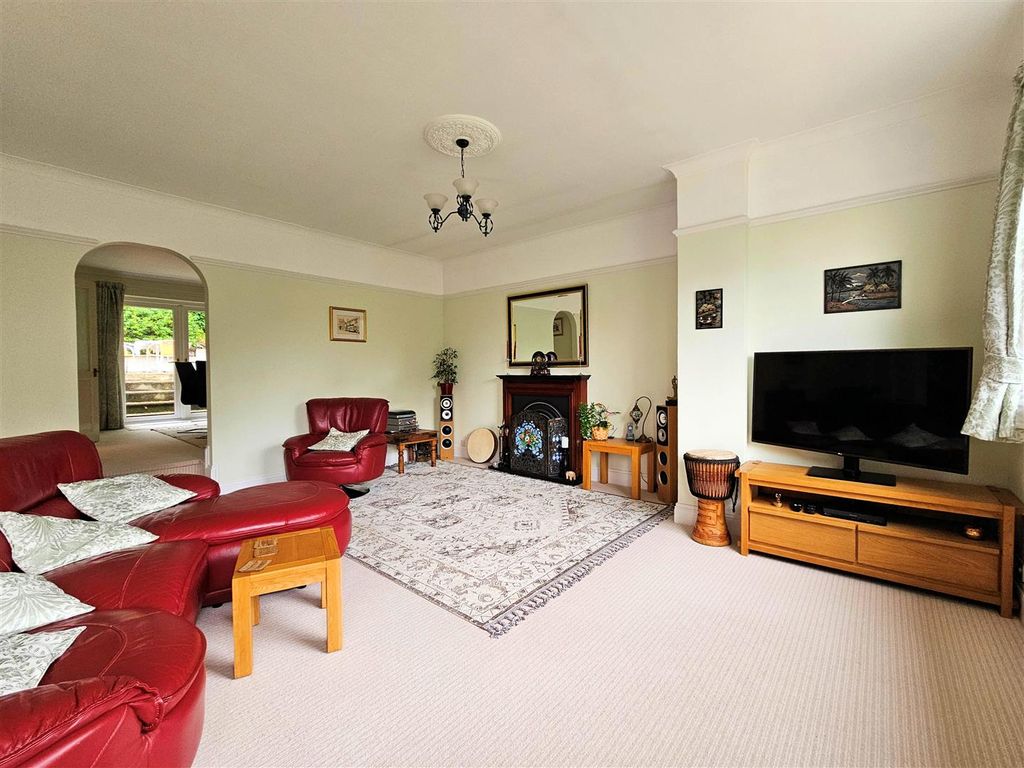 Property photo 3 of 26 Living Room .Jpg