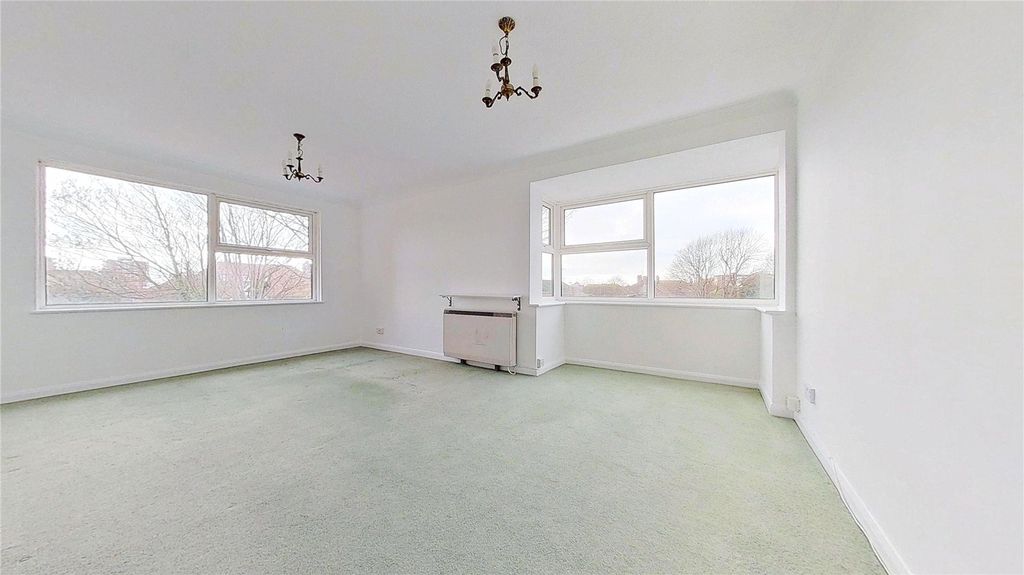 Property photo 2 of 11 Picture No. 06