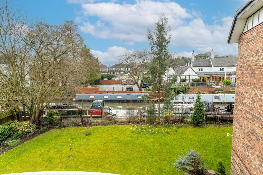 Property photo 3 of 22