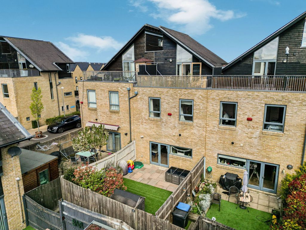 Property photo 2 of 38