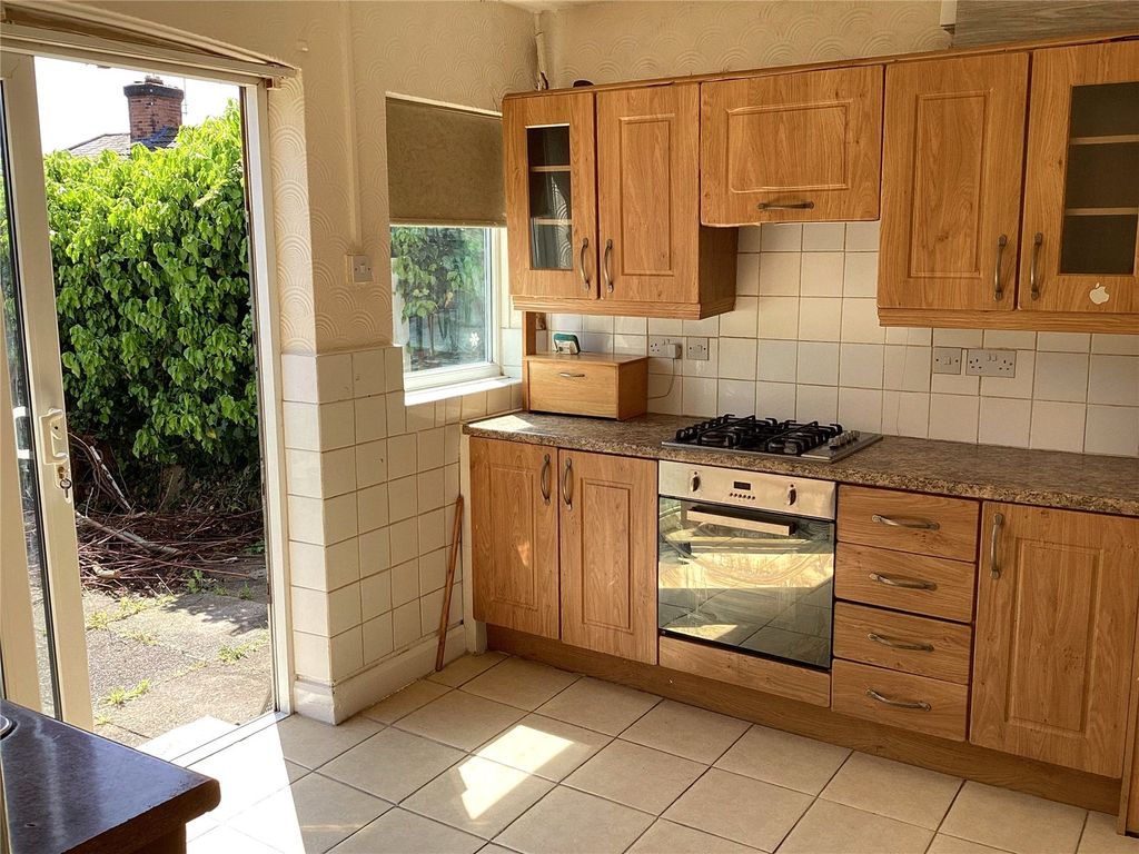 Property photo 2 of 12 Picture No. 10