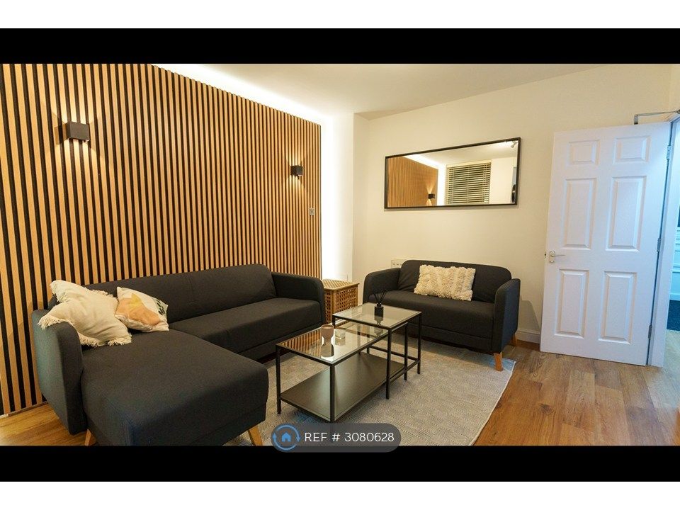 Property photo 1 of 19 l