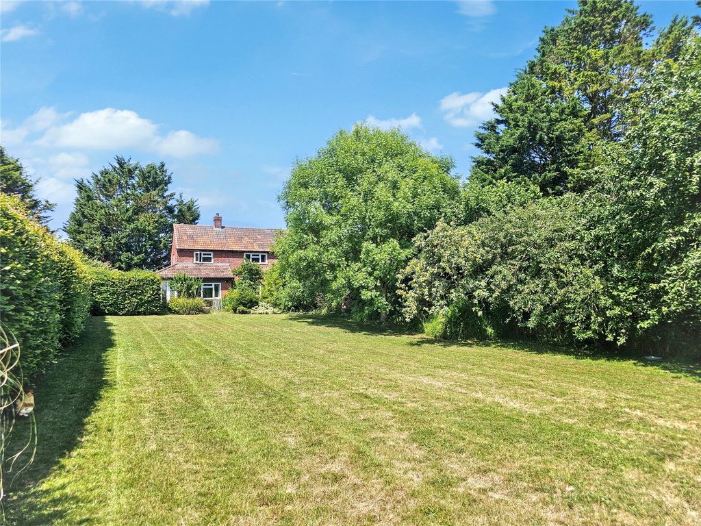 Property photo 1 of 27 Picture No. 15