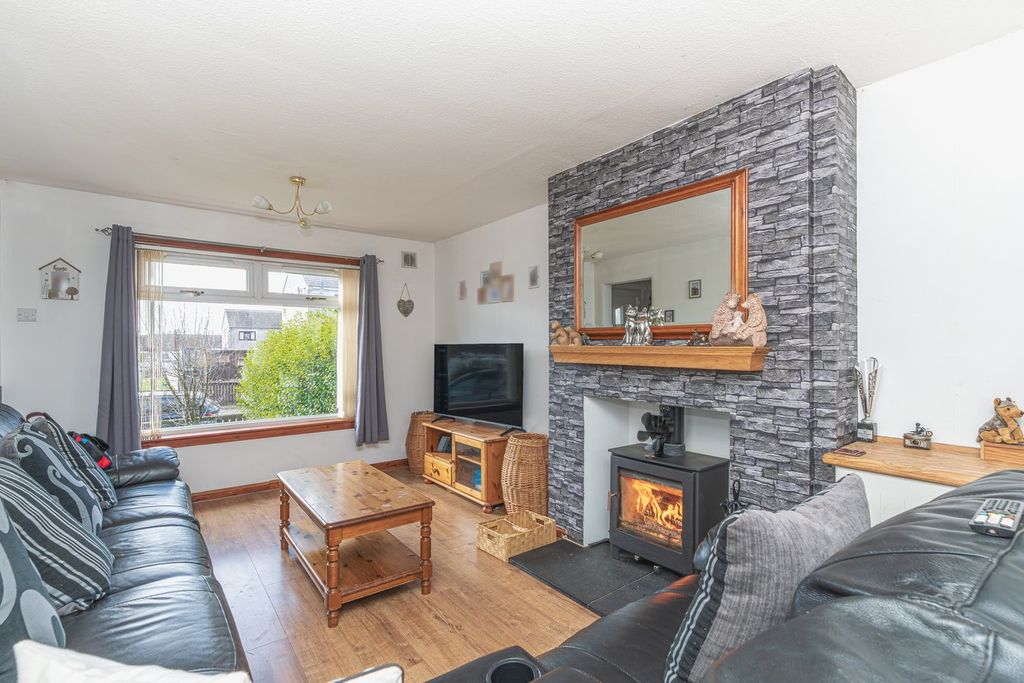 Property photo 3 of 22