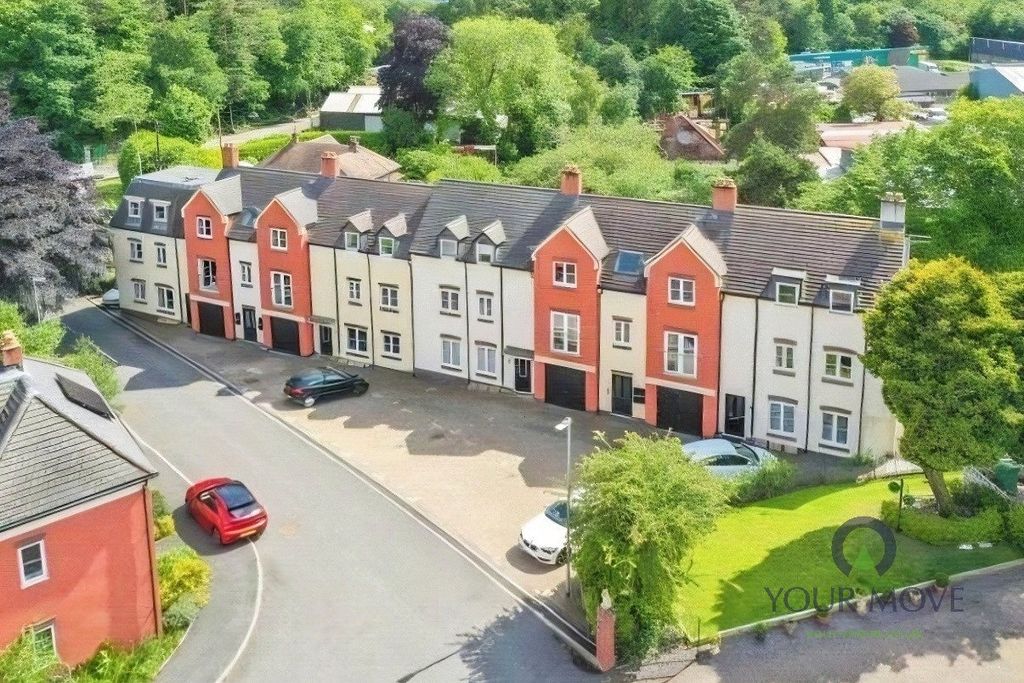 Property photo 1 of 6 External