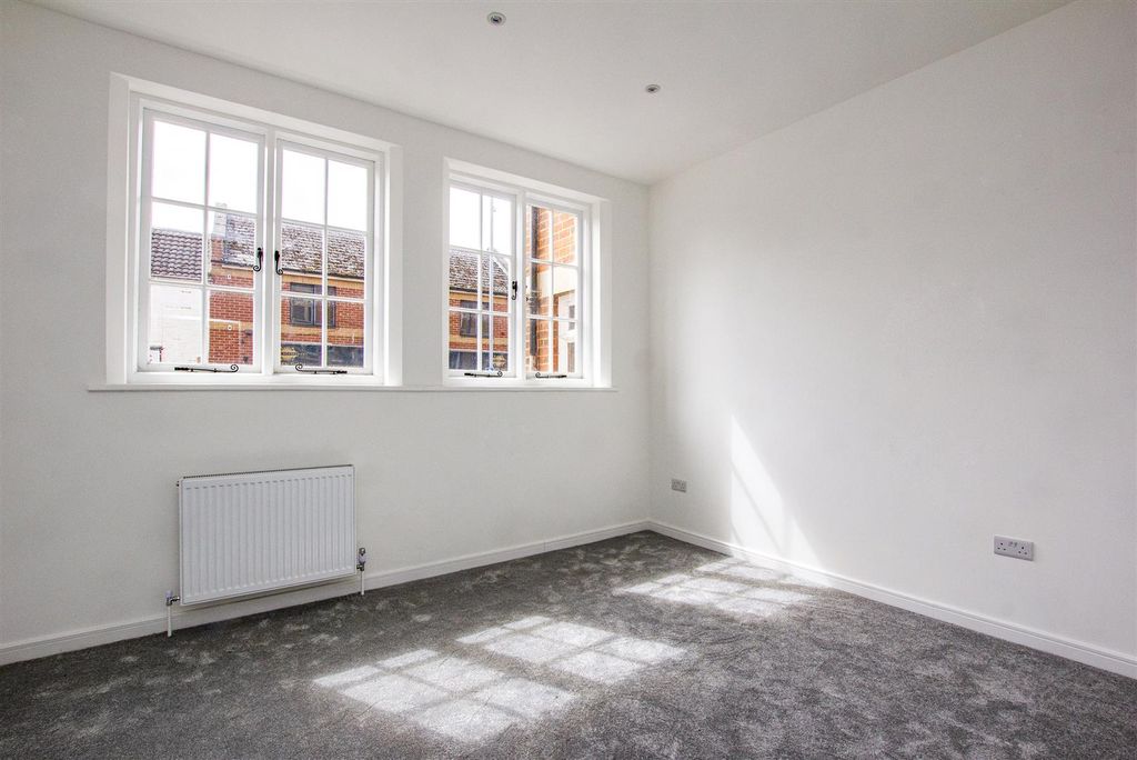 Additional image 5 of 1 bed flat for saleNN16, Montagu Street, Kettering