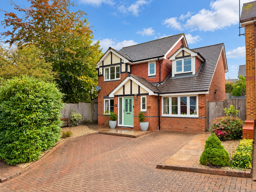 Property photo 1 of 20 Emperor Close, Berkhamsted