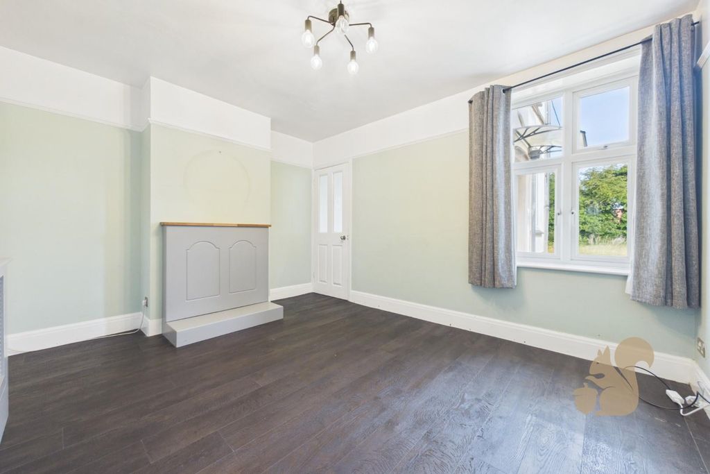 Property photo 3 of 11 Cam01254G0-Pr0474-Still002.Jpg