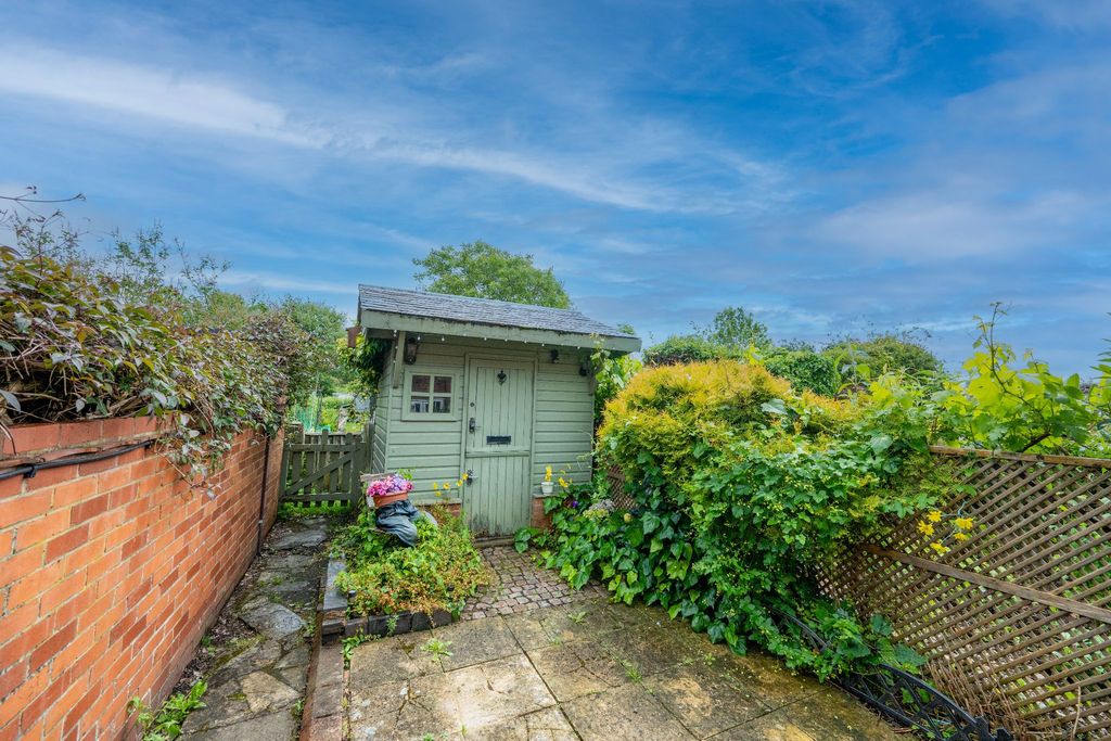 Property photo 2 of 22 Photograph 2