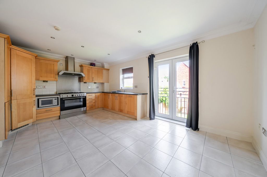 Property photo 2 of 24 1468413-7-6A1822d...