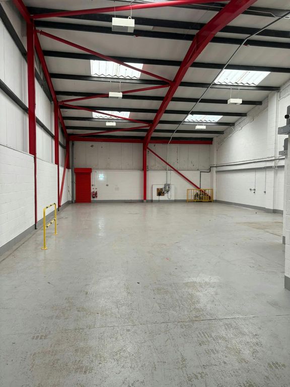 Property photo 2 of 8 Fb_Img_1763142520061.Jpg