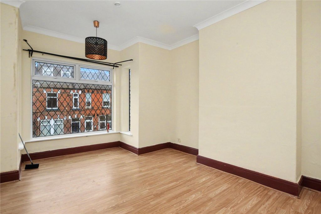 Property photo 2 of 15 Picture No. 06
