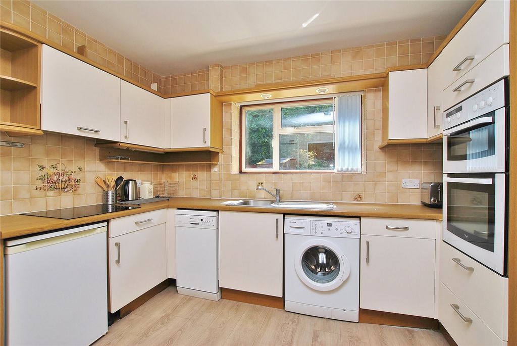 Property photo 2 of 11 Picture No. 22