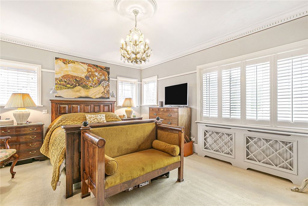 Additional image 12 of 6 bed detached house for salePark Avenue, Enfield EN1