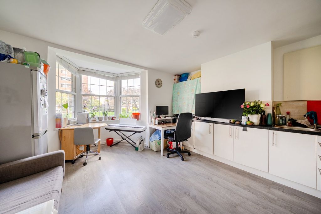 Property photo 2 of 4 Picture No. 06