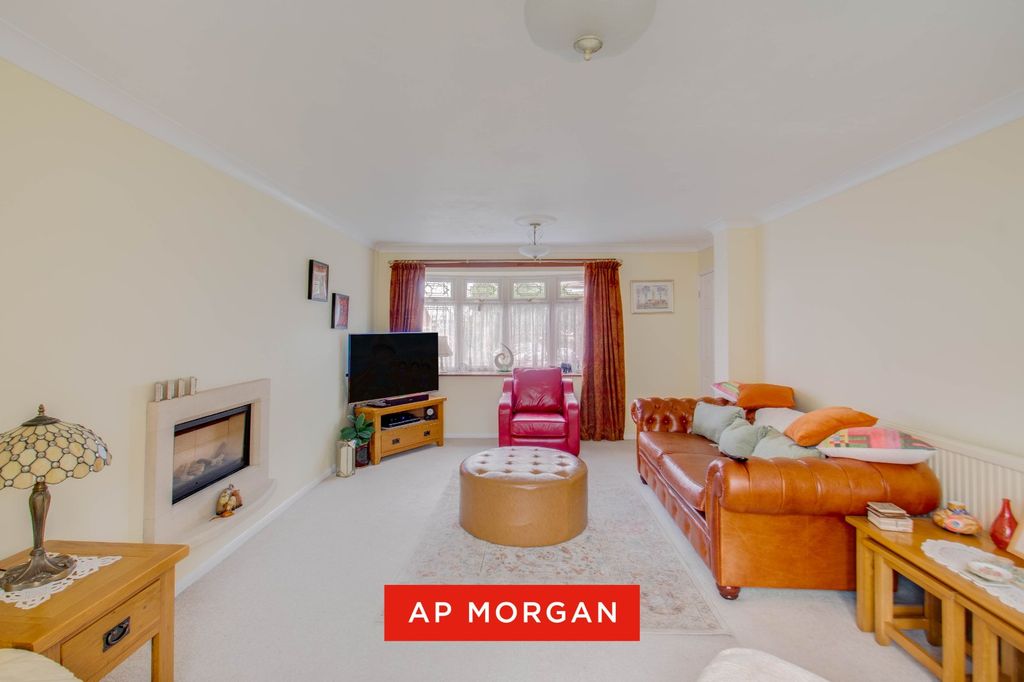 Property photo 3 of 26 Picture No. 21