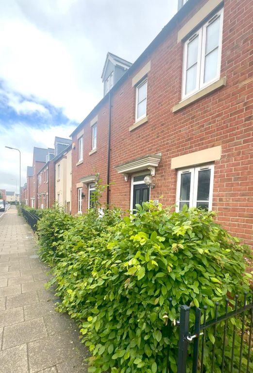 Property photo 2 of 3