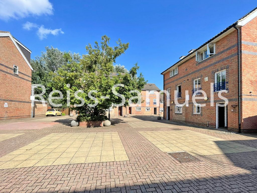 Property photo 2 of 46