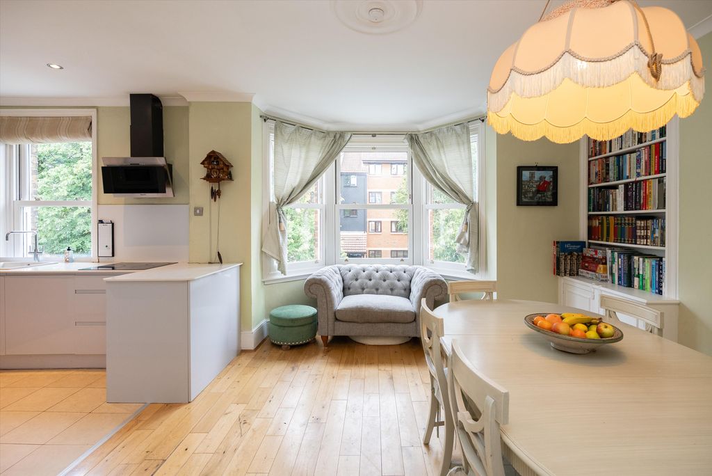 Property photo 2 of 20 Image